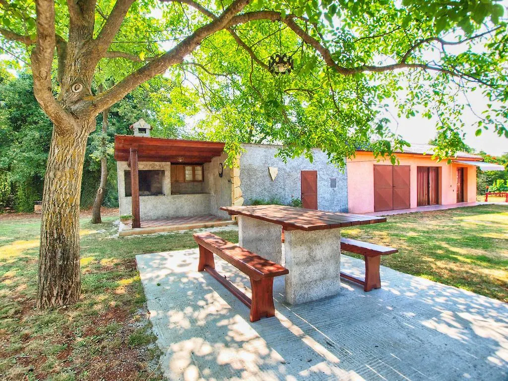 Holiday Home Villa Angelina 1233 Barban 0*,